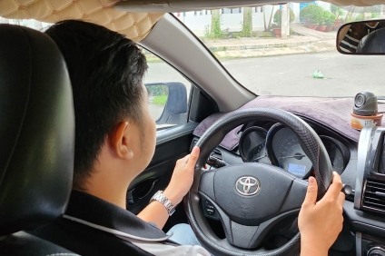 Ký hiệu trên cần số ô tô mà các tài mới cần biết để không bị nhầm?