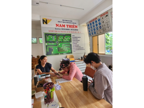 Học viên Đăng kí hoc tại văn phòng NAM THIÊN