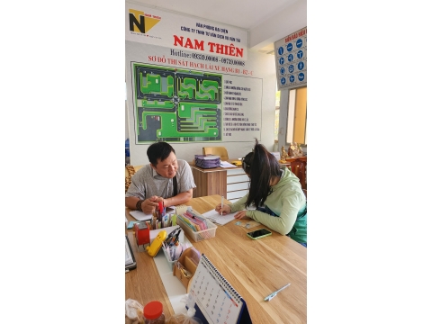 Học viên Đăng kí hoc tại văn phòng NAM THIÊN