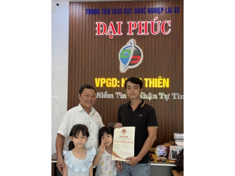 ✅ Học viên nào cũng đợi đến thời điểm này. 👉 Được trao bằng tại NAM THIÊN - 