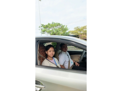 Thầy trung tâm NAM THIÊN dạy học viên cơ bản và chạy thực hành