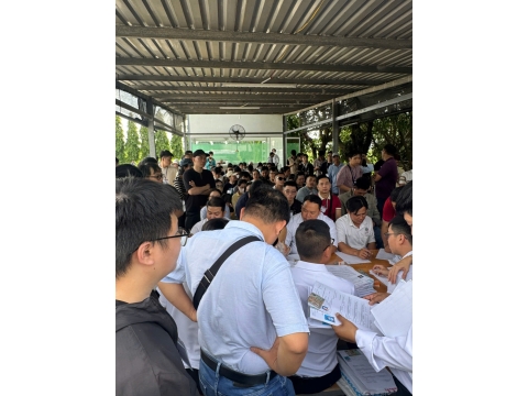 Trung tâm đào tạo lái xe Nam Thiên hổ trợ  các bạn học và thi nhanh gọn, chu đáo.
