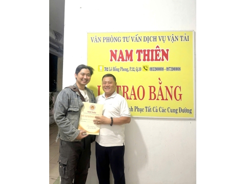 ✅ Học viên nào cũng đợi đến thời điểm này. 👉 Được trao bằng tại NAM THIÊN - 