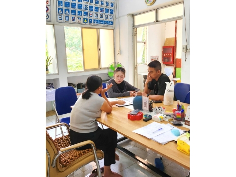 Học viên Đăng kí hoc tại văn phòng NAM THIÊN