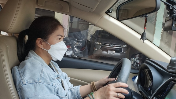 Những lưu ý đặc biệt dành cho phụ nữ khi học lái xe ô tô